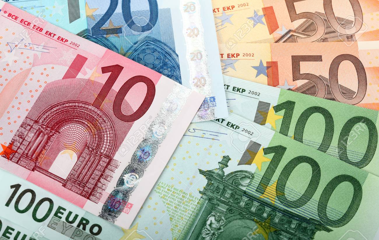 多くのユーロ紙幣 の写真素材 画像素材 Image