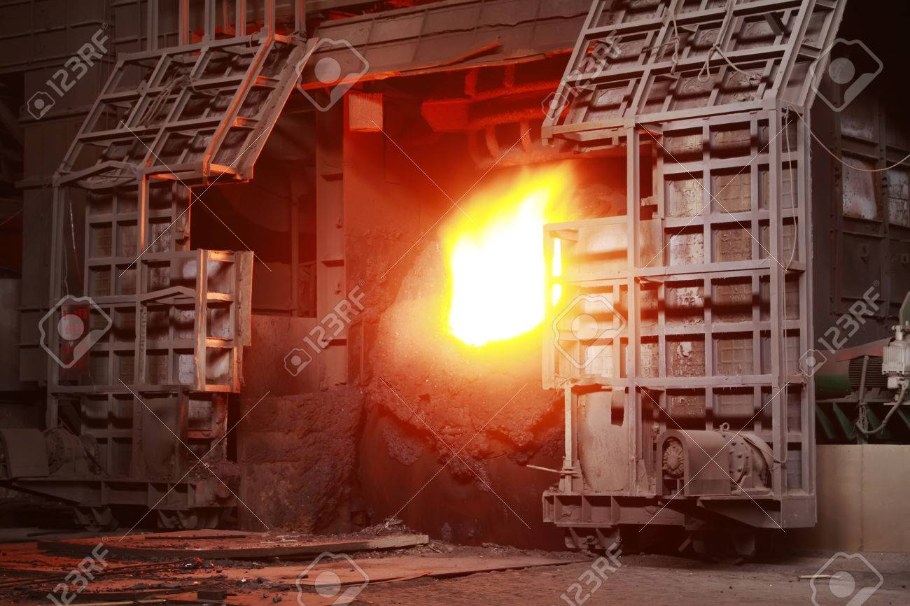 L Industrie Siderurgique Et Les Fours Et Les Entreprises De L Acier Scene De La Production Banque D Images Et Photos Libres De Droits Image 29733683