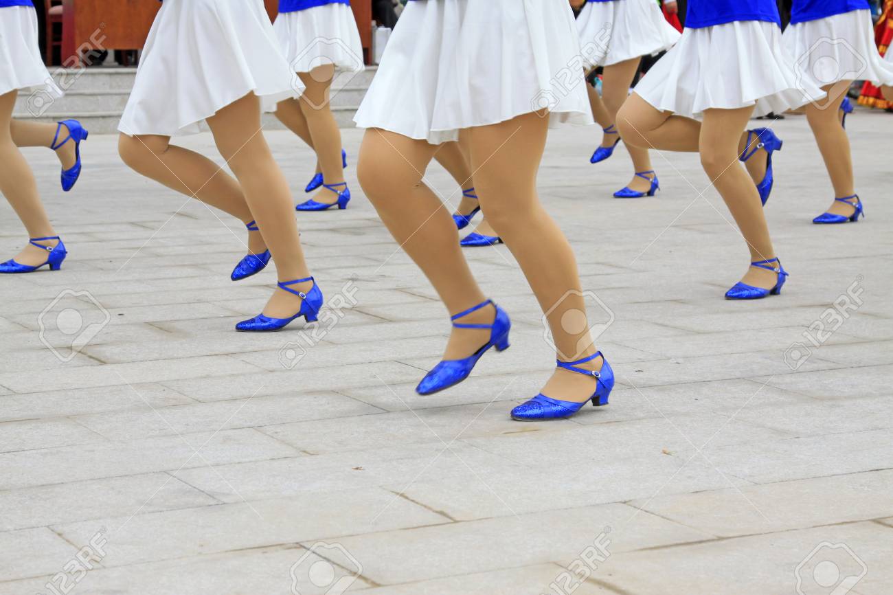 rose gold chunky heels closed toe