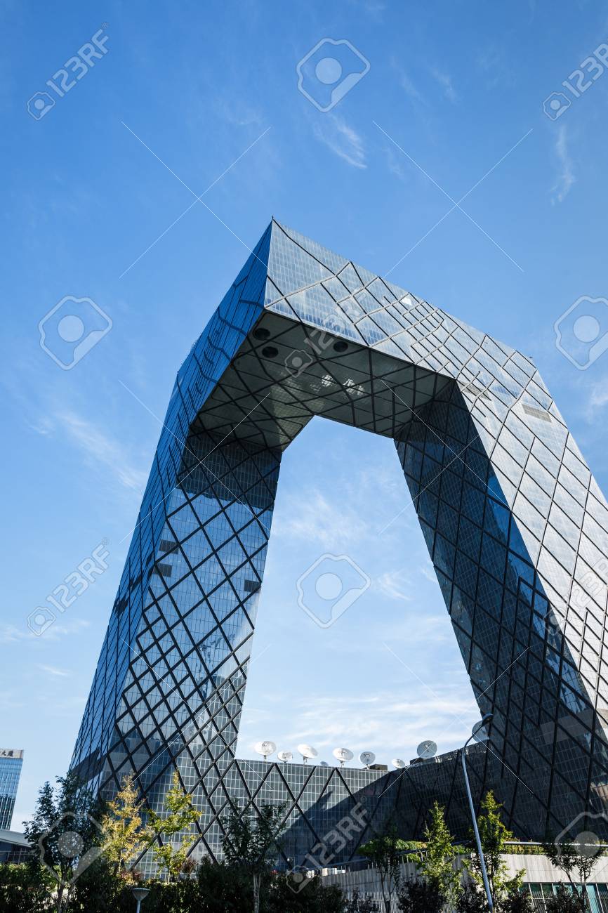 9 月 19 日 中国 北京 15 China 中央テレビ Cctv 本部ビルの風景中国中央テレビ建物は 234 M の高層ビル Cctv は中国の国営テレビ局 の写真素材 画像素材 Image