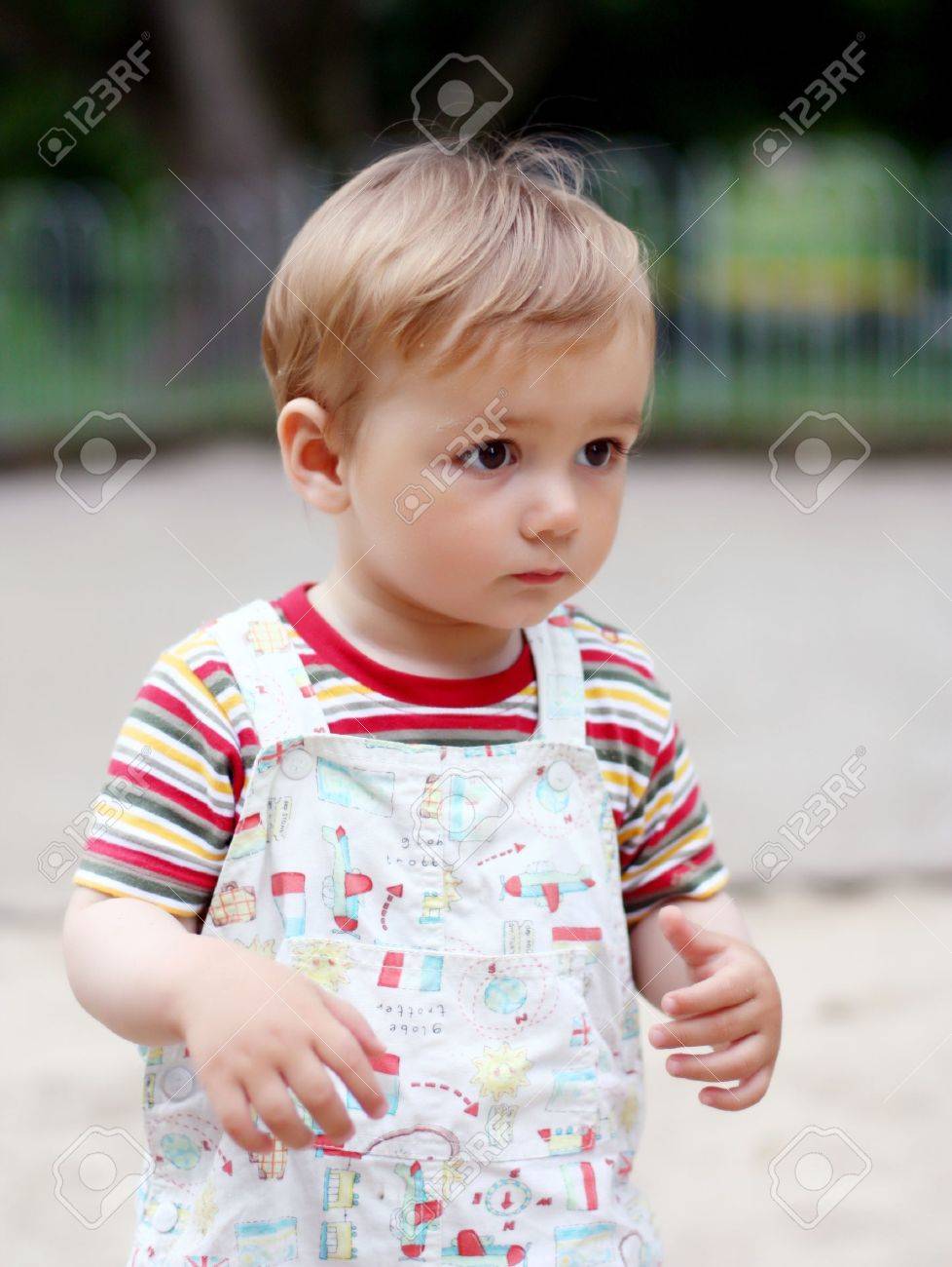1 5 Years Old Child On A Walk Summer Stock Photo Picture And Royalty Free Image Image 12520996 Kind 1 5 Jaar