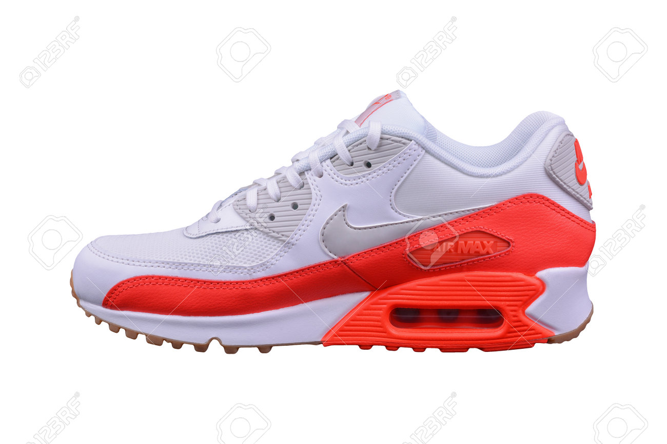 BURGAS, Bulgarie - 29 Août 2016: Nike Air MAX Lady - Chaussures Pour ... BURGAS, Bulgarie - 29 août 2016: Nike Air MAX lady - chaussures pour femmes