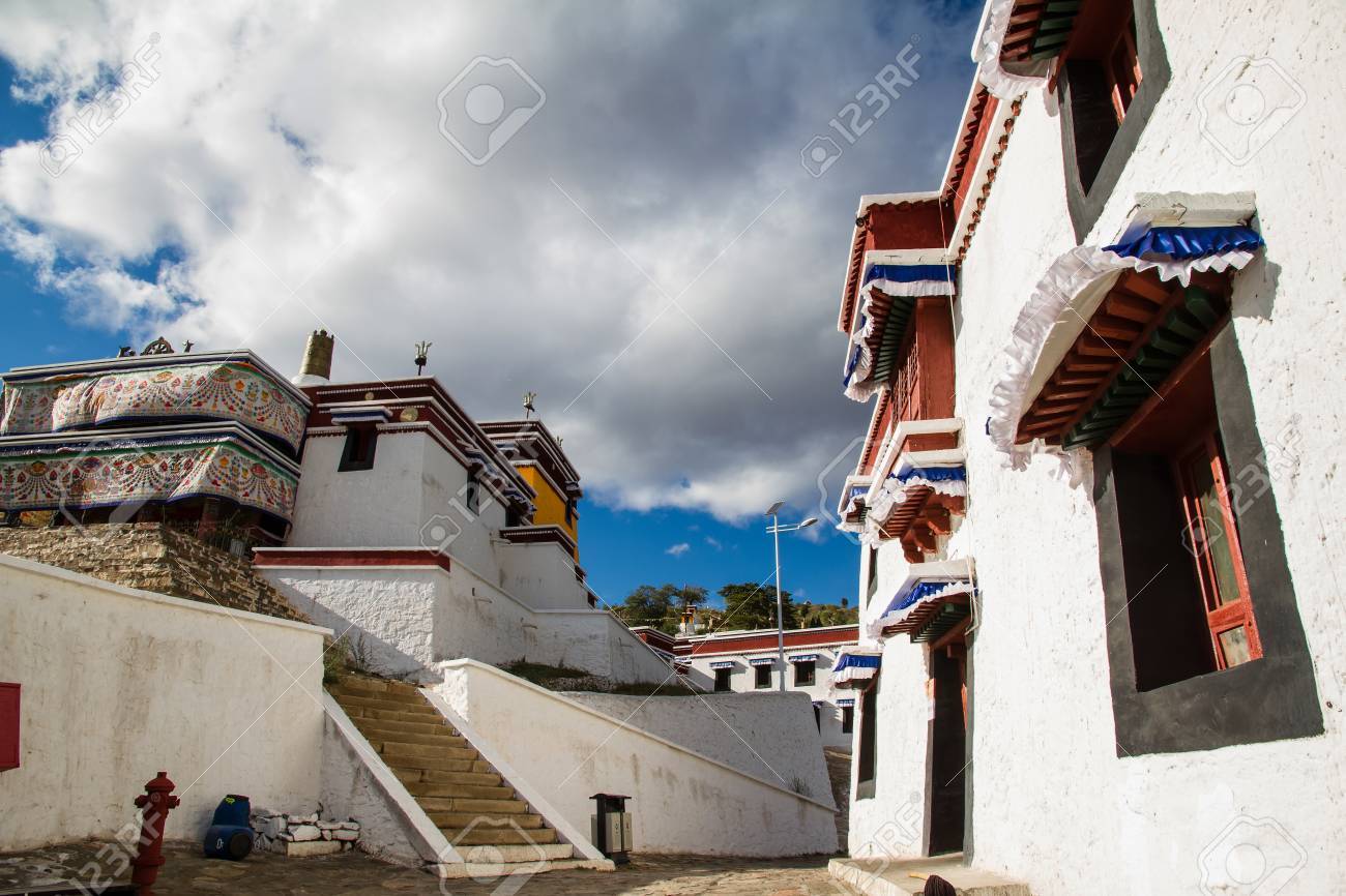 etiam-dictum-ipsum-a-felis