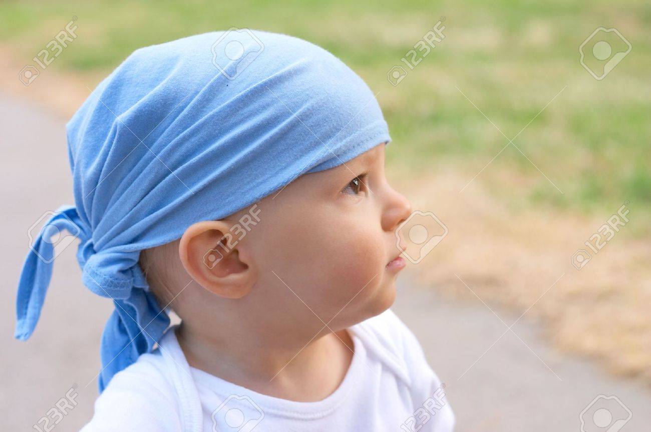 Petit Garcon En Bandana Banque D Images Et Photos Libres De Droits Image