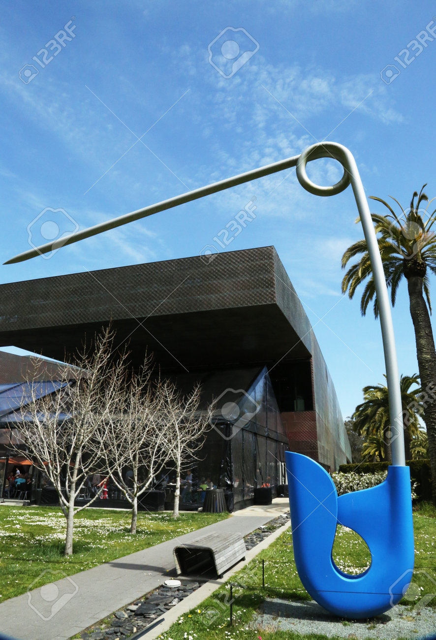 claes oldenburg safety pin