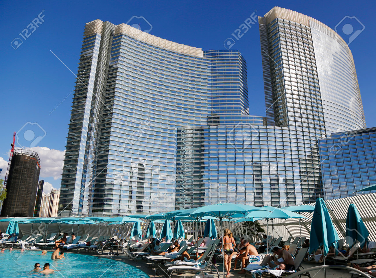 Leonard Zhukovsky2014 Pool At Vdara Hotel