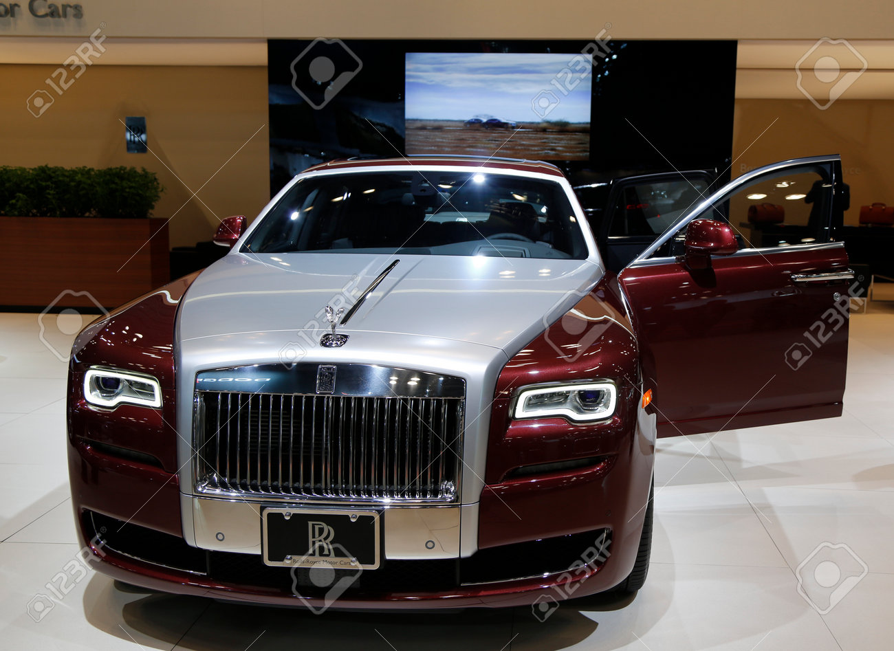 NEW YORK - APRIL 24, 2014: Rolls-Royce Ghost Series II Full-sized Luxury  Car On Display During New York International Auto Show Stock Photo, Picture  and Royalty Free Image. Image 132886114., image size:1300x947