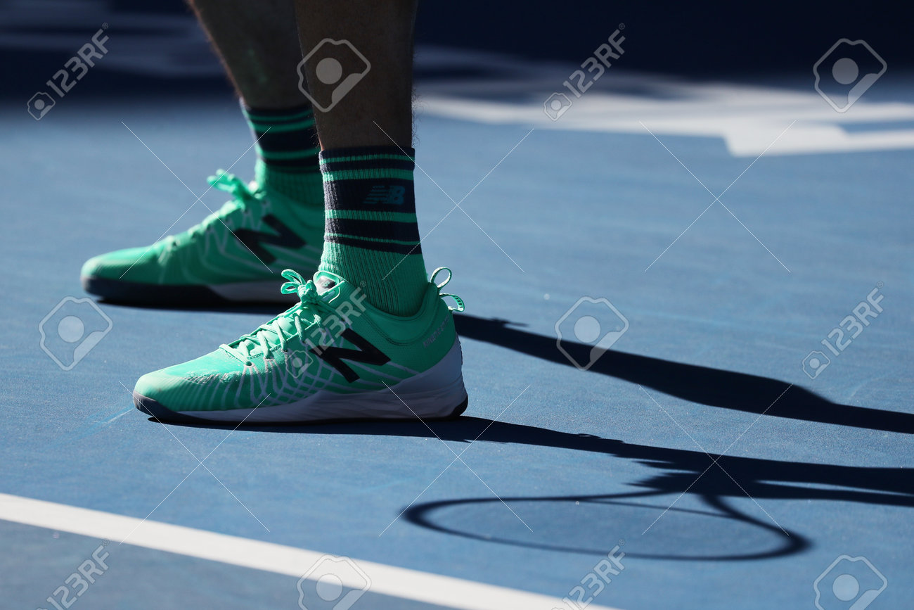 milos raonic shoes