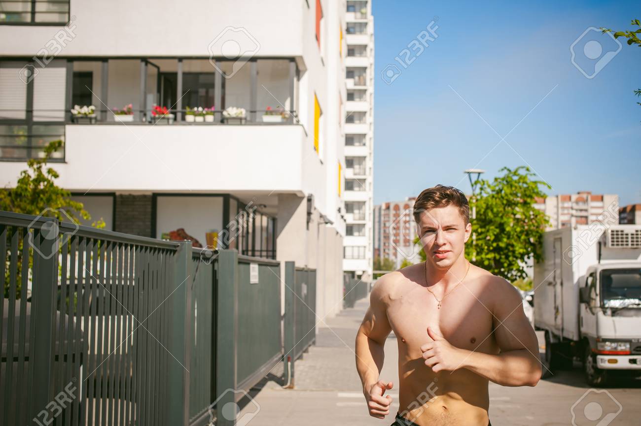 naked air on Brad penis picture pitt