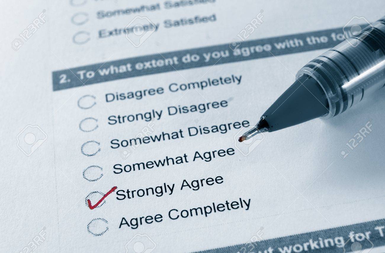 macro of a business survey, with Strongly Agree checked - 17971316 macro of a business survey, with Strongly Agree checked - 17971316