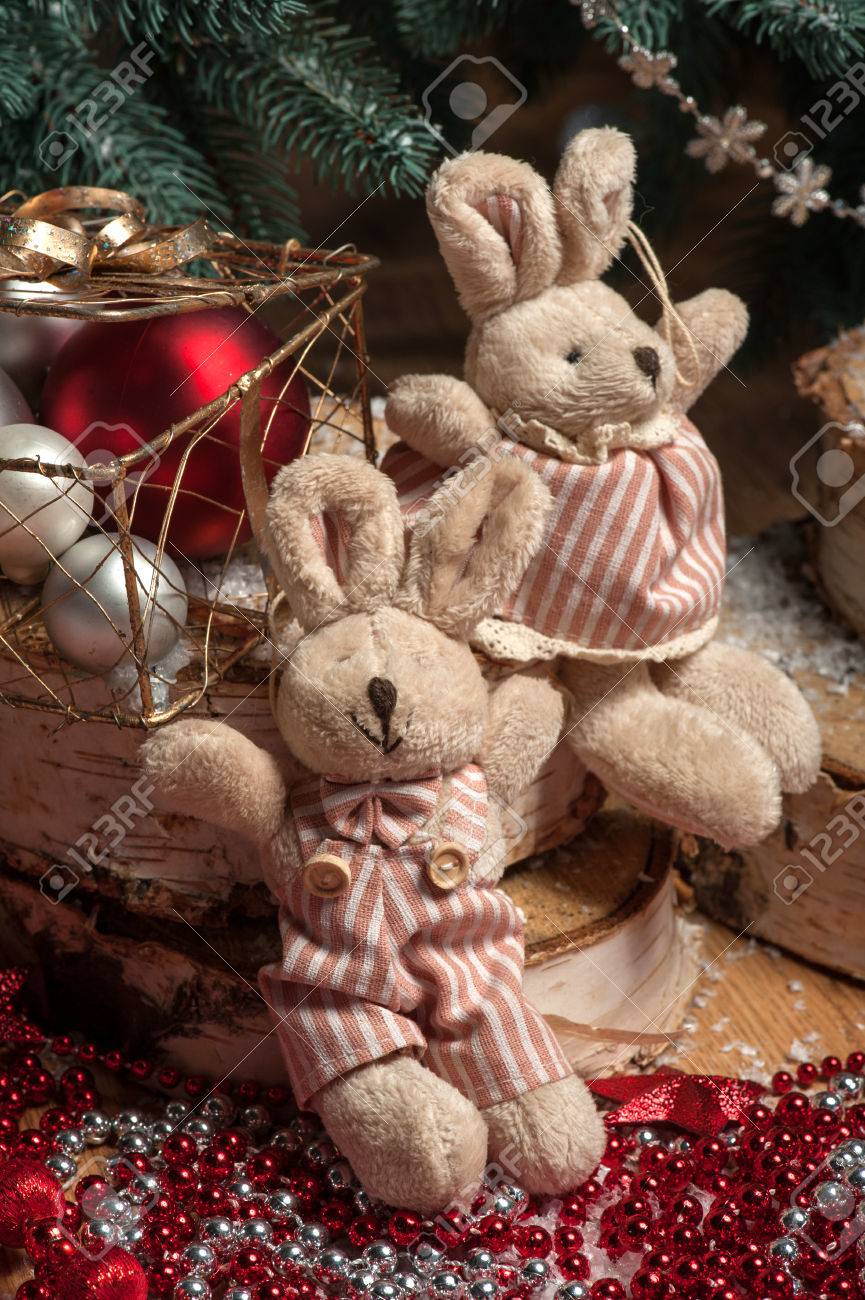 christmas tree with stuffed toys