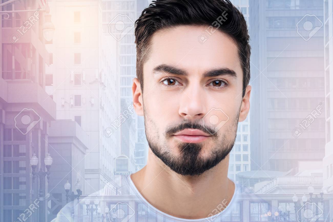 A close-up of the male spoils the brunette with a smile. — Stock Photo ©  AVOCADO_FAM #337578734, image size:1300x867