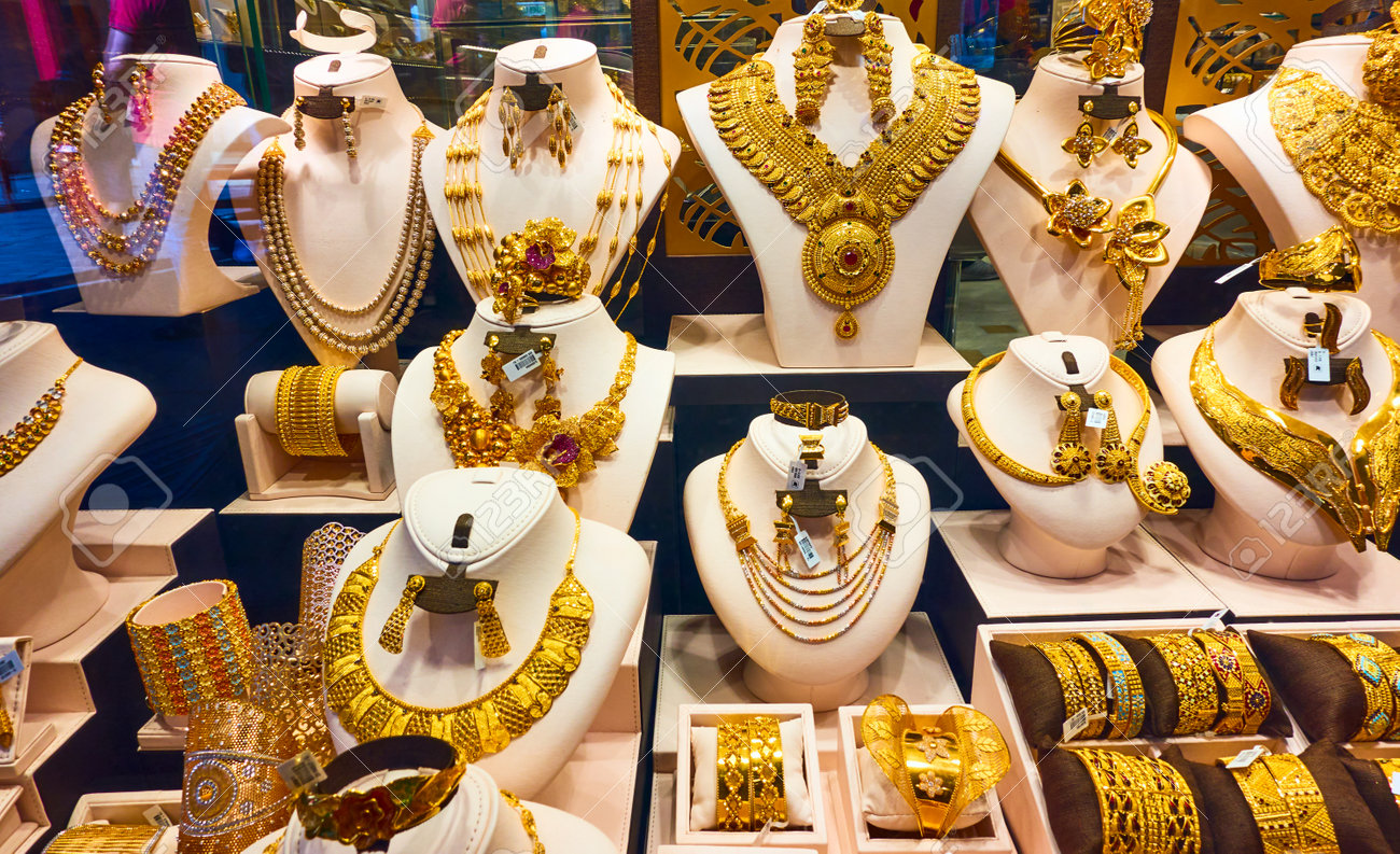 新品 ドバイ ガラベーヤ ゴールド アラブ首長国連邦、ドバイ-2020年1月31日：アラブ首長国連邦、ドバイの