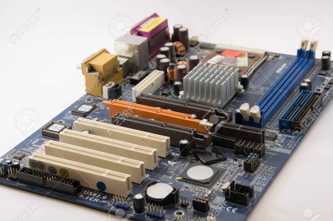 Resultado de imagen para placa base de una computadora