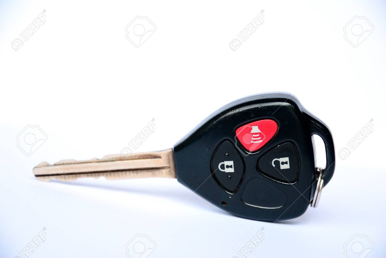 Llave Del Coche Con Botones Del Control Remoto Sobre Fondo Blanco - Del Encendido Del Vehículo Con Control Remoto Fotos, Retratos, Imágenes Y Fotografía De Archivo Libres Derecho. Image 14965832.