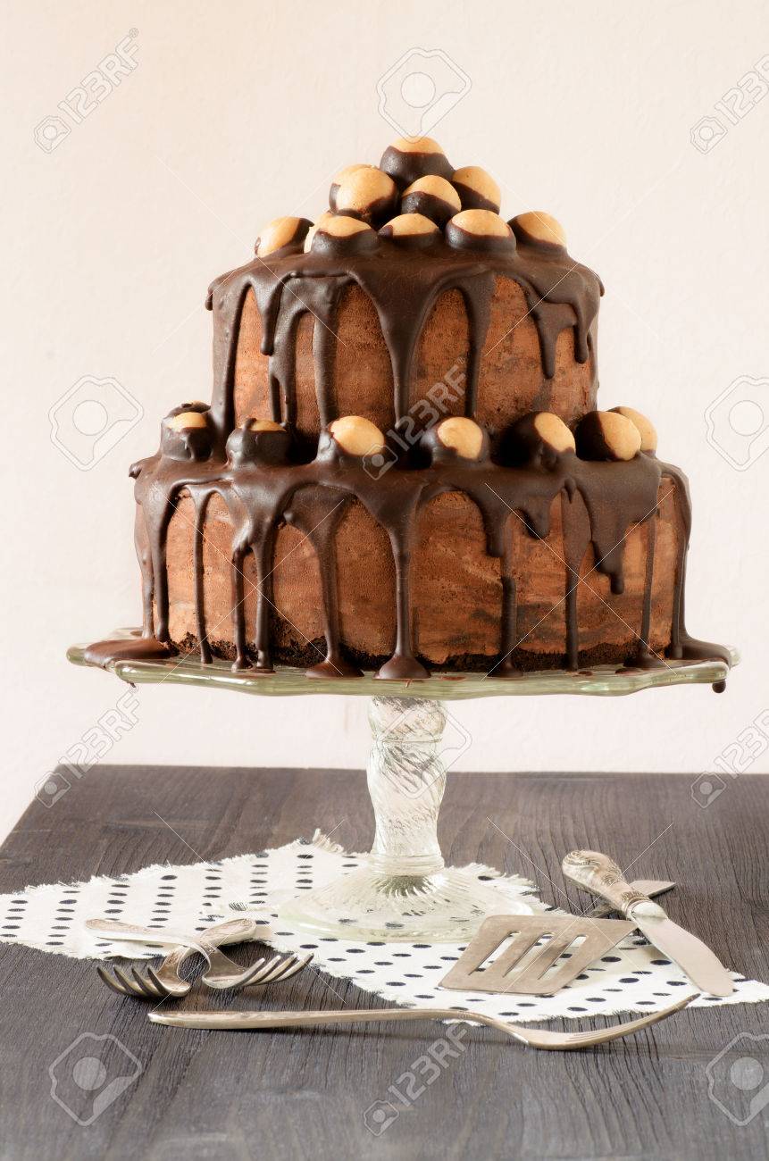 Gateau De Whisky Avec De La Creme Au Beurre D Arachides Et De