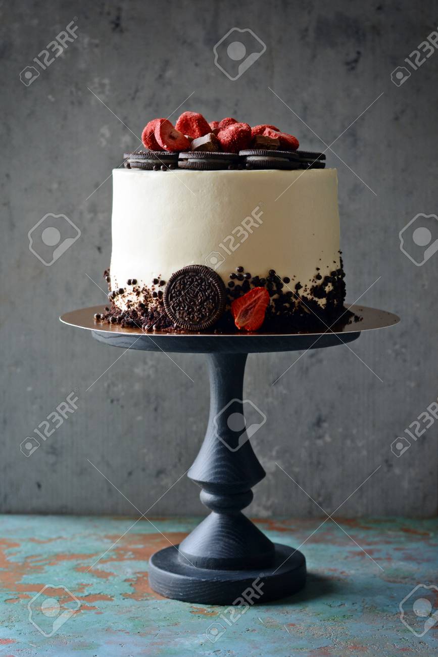 tall cake plate